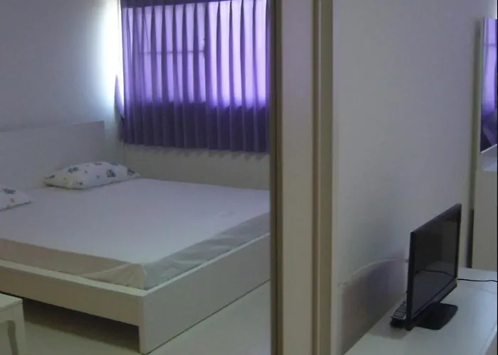 Gasthof Chan Kim Don Mueang Guest House, 550 Yards From Impact Muang Thong Thani