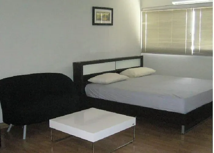 Chan Kim Don Mueang Guest House, 550 Yards From Impact Muang Thong Thani בית הארחה בנגקוק